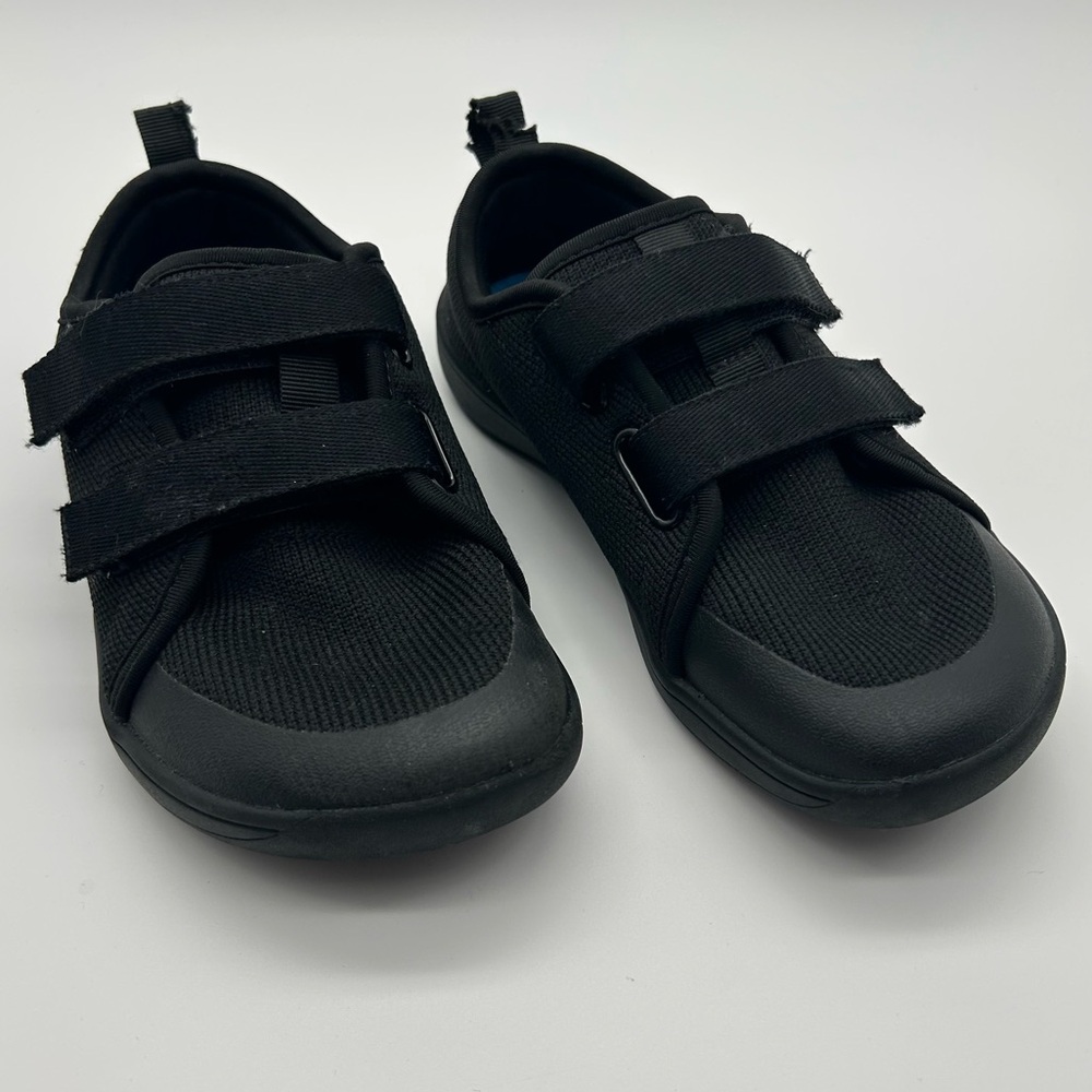 WHITIN Big Kids Wide Barefoot Minimalist Lightweight Sneakers Size 35